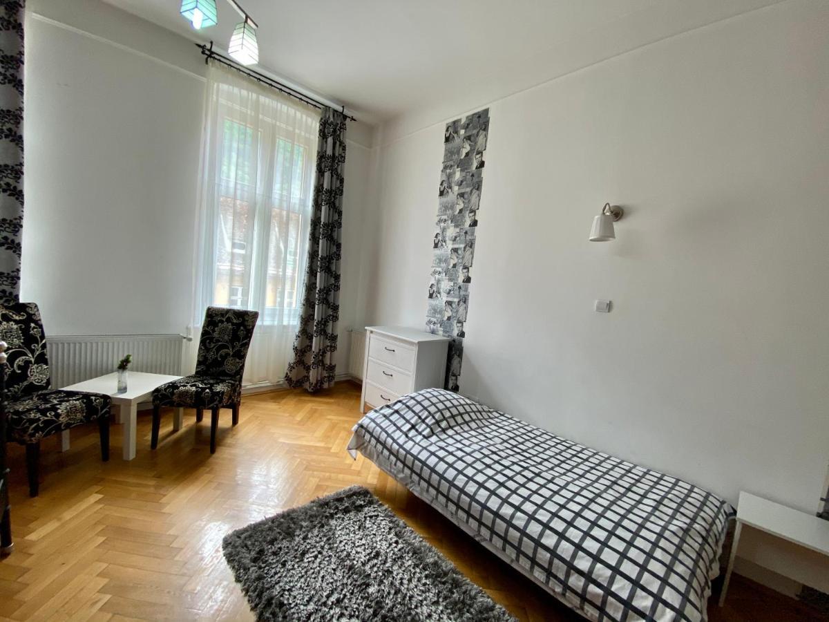 Apartament cu vedere la munte