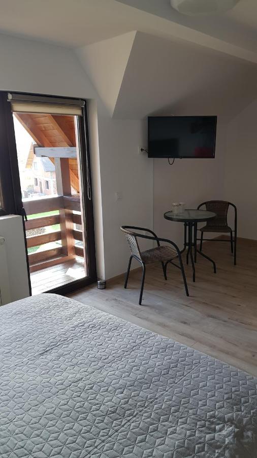 Deluxe Room (2 Adults + 1 Child),1020534433:JPEG