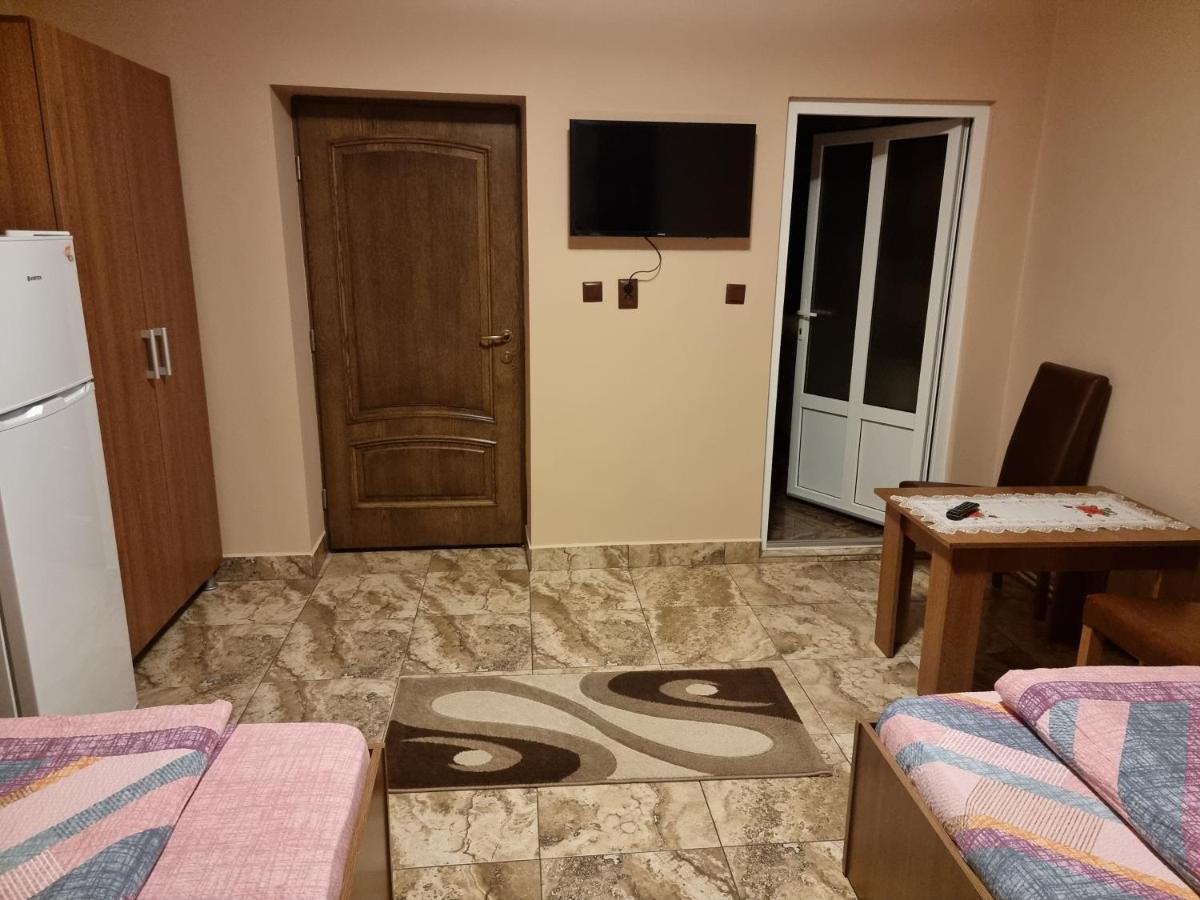 Triple Room with Private Bathroom