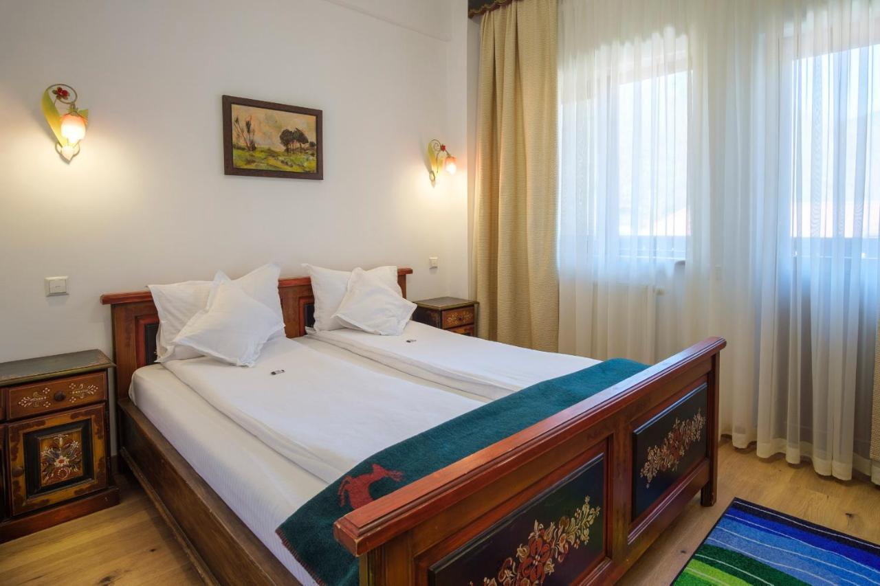 Double Room with Balcony,1095884475:JPEG