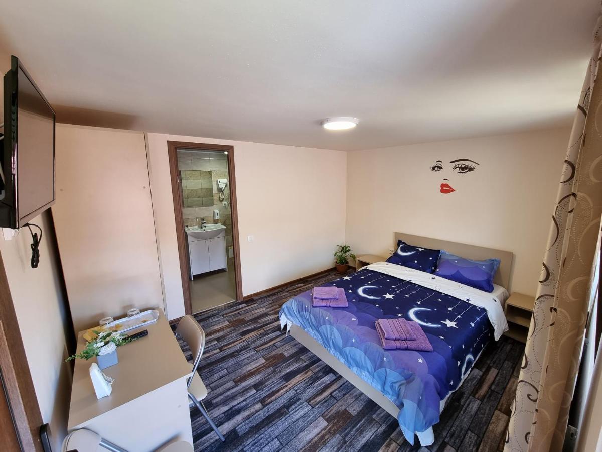 Double Room,1108390131:JPEG