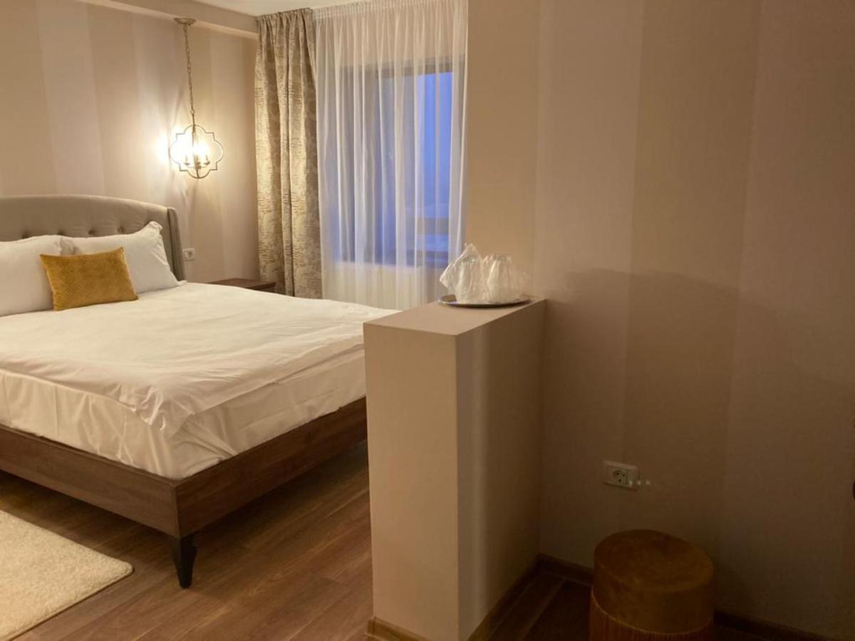 Two-Bedroom Apartment,1112454825:JPEG