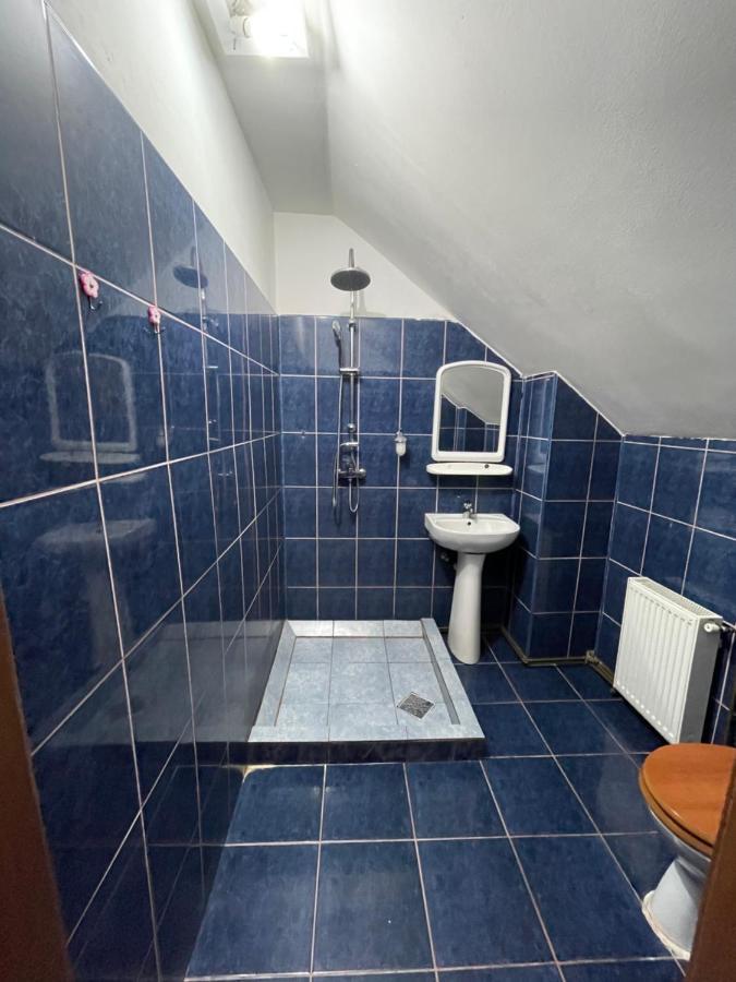 Deluxe Double Room (2 Adults + 1 Child),1179882700:JPEG