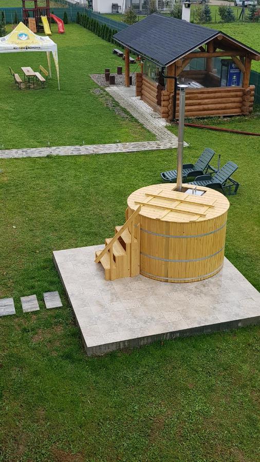 Seven-Bedroom House,1156828578:JPEG