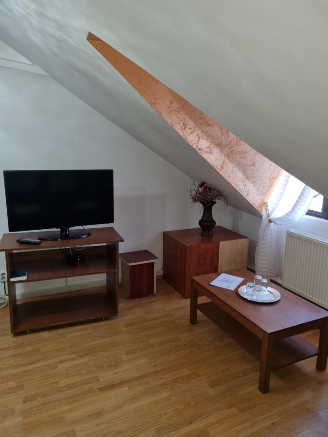 Double Room,1166067708:JPEG