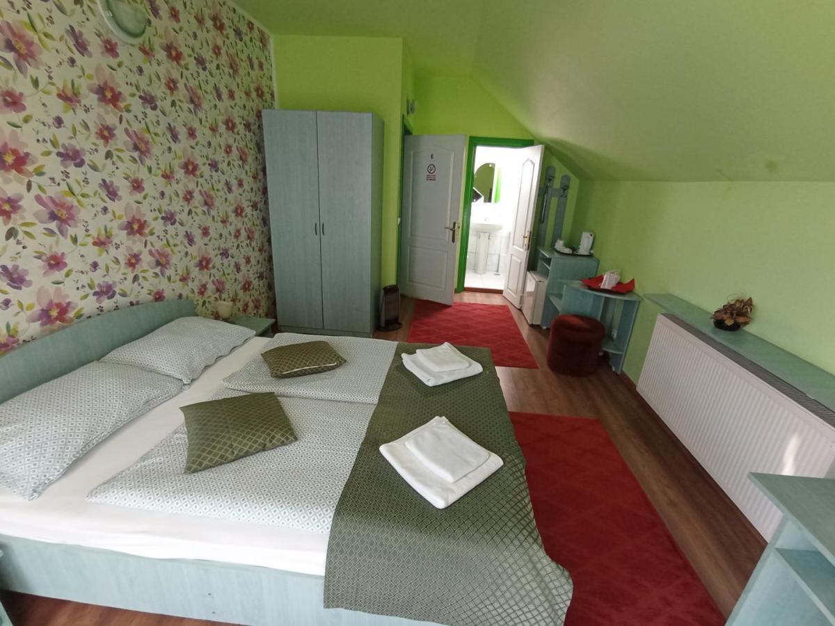 Double Room,1187041912:JPEG