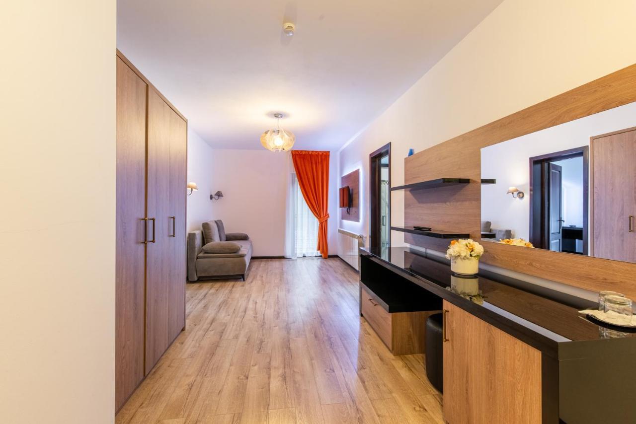 Apartament cu balcon