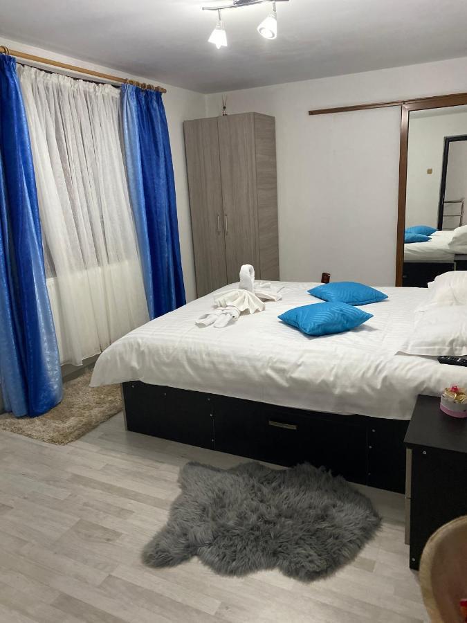 Double Room,1226165843:JPEG