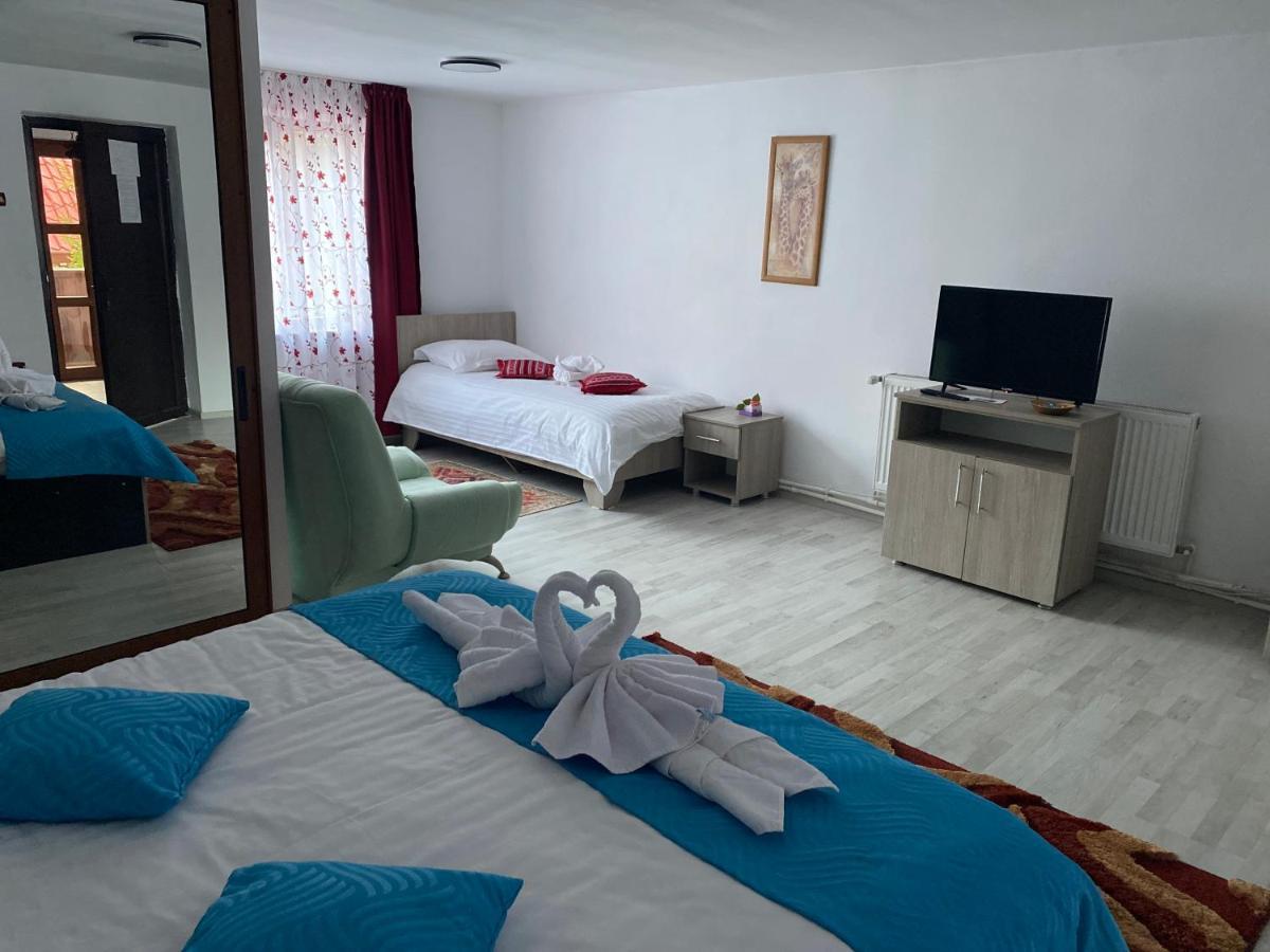 Triple Room,1226165909:JPEG