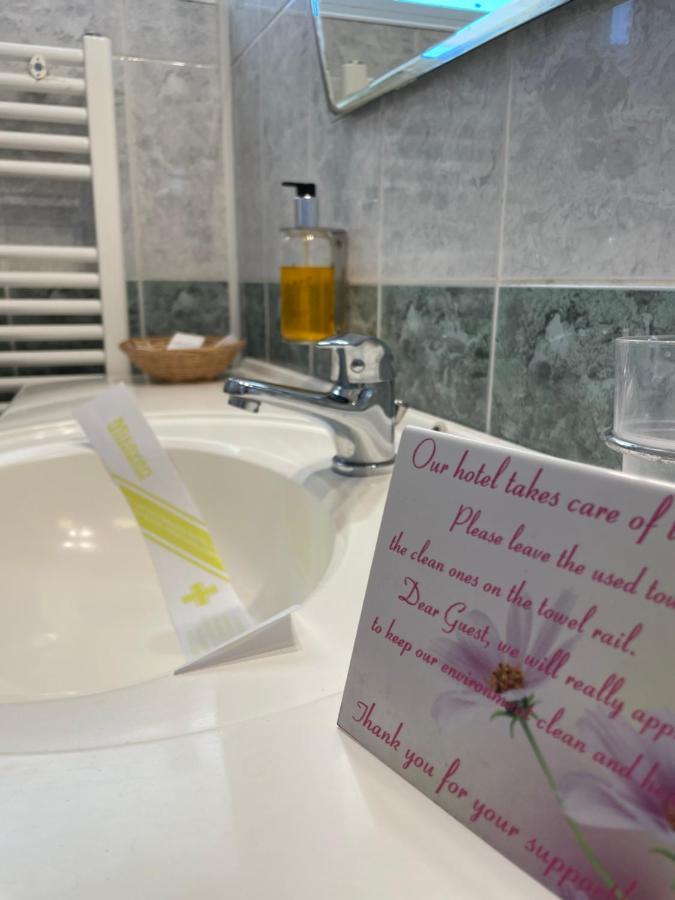 Two-Bedroom Apartment,1530161677:JPEG