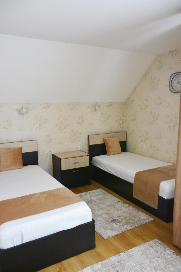 Double or Twin Room,1236792781:JPEG