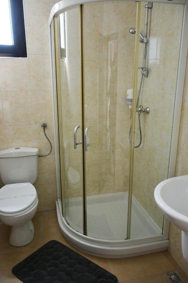 Family Double Room,1238932825:JPEG