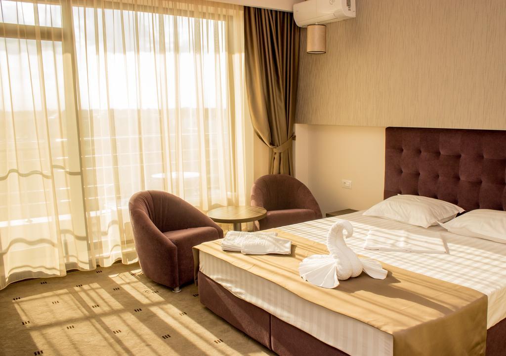 Double Room,151009837:JPEG
