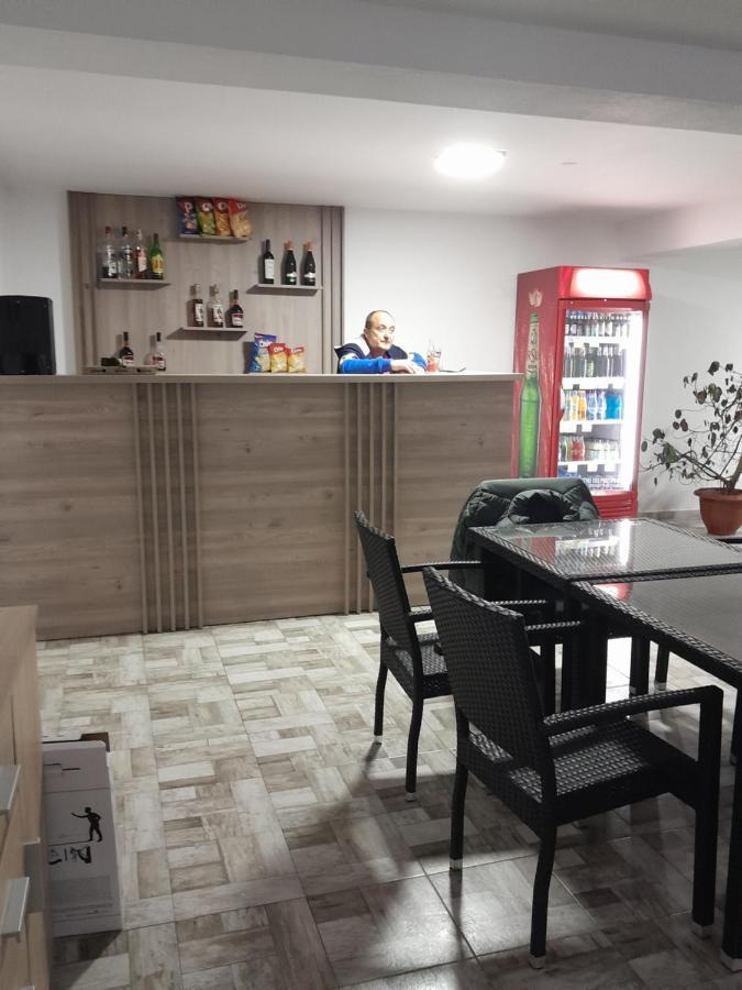 Cameră dublă cu baie privată