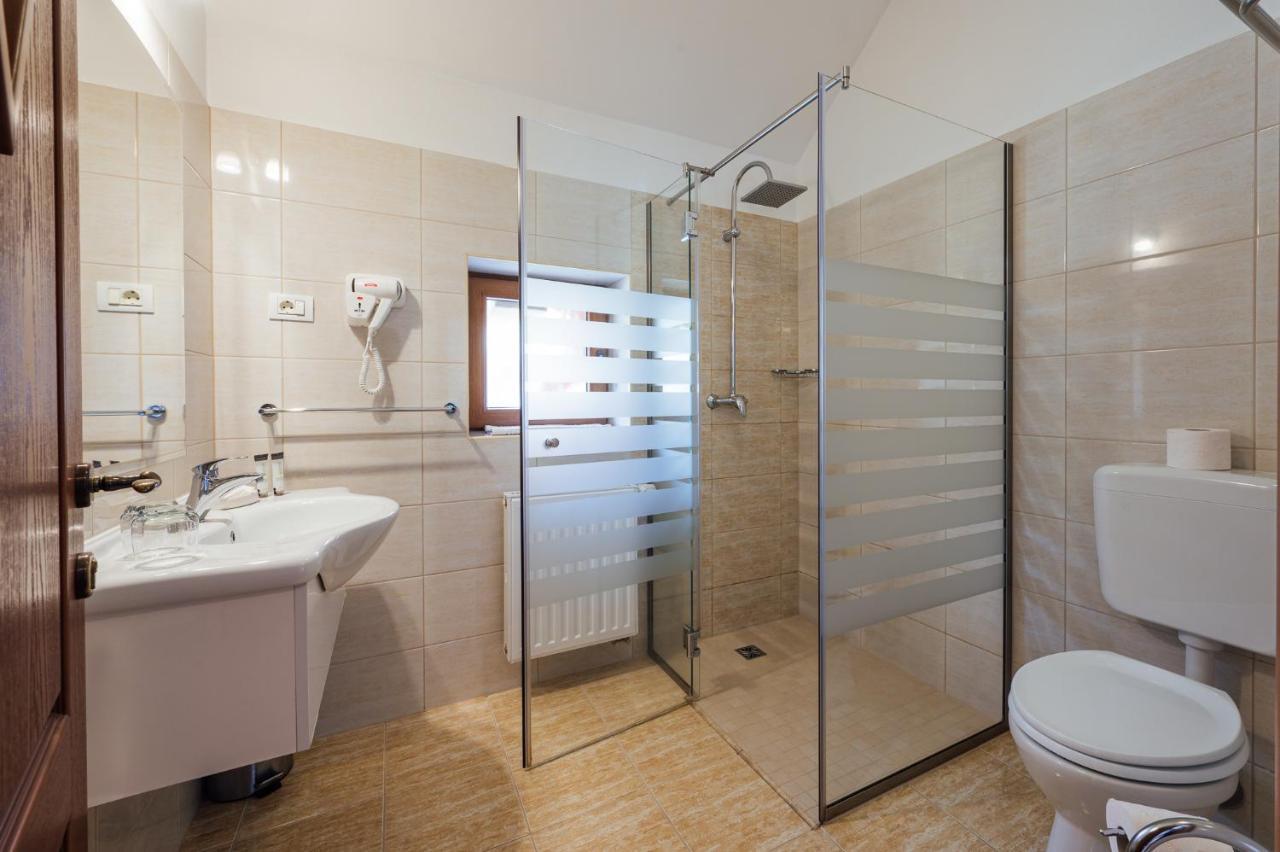 Double or Twin Room with Balcony,1363877738:JPEG