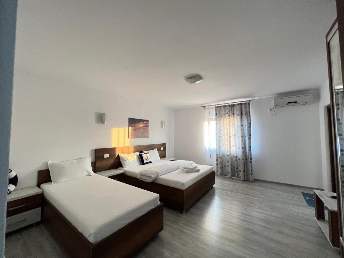 Triple Room,1421886414:JPEG