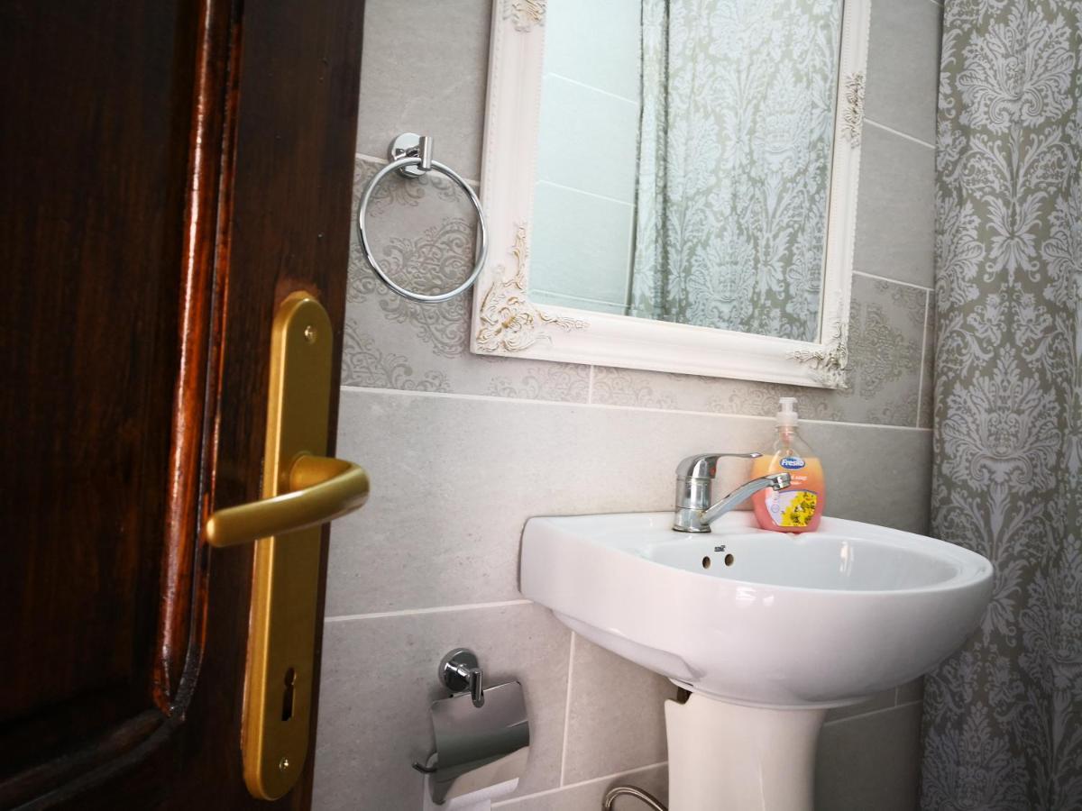 Basic Triple Room,1479980108:JPEG