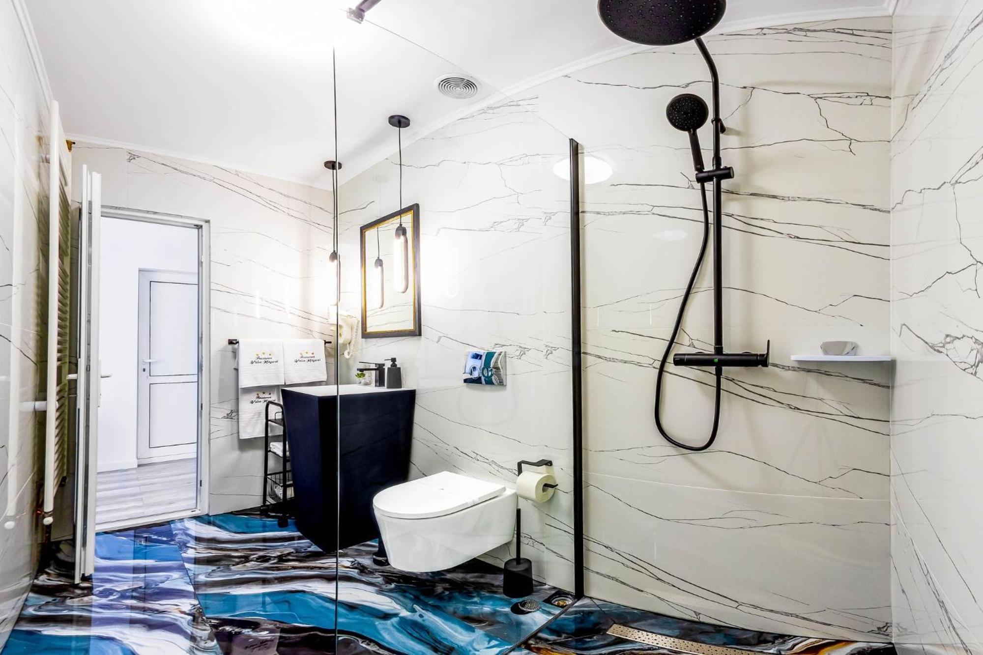 Deluxe Double Room,1759278296:JPEG