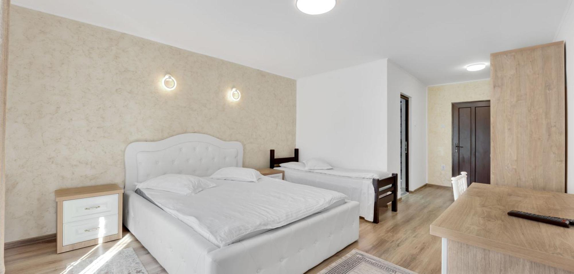 Triple Room with Balcony,1576774187:JPEG