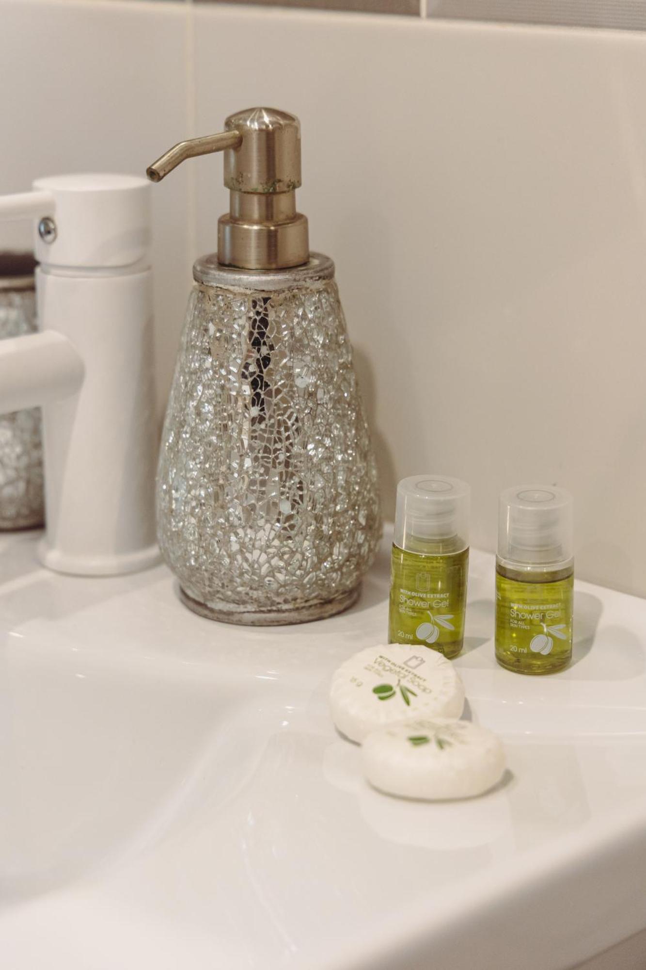 King Room,1576790534:JPEG