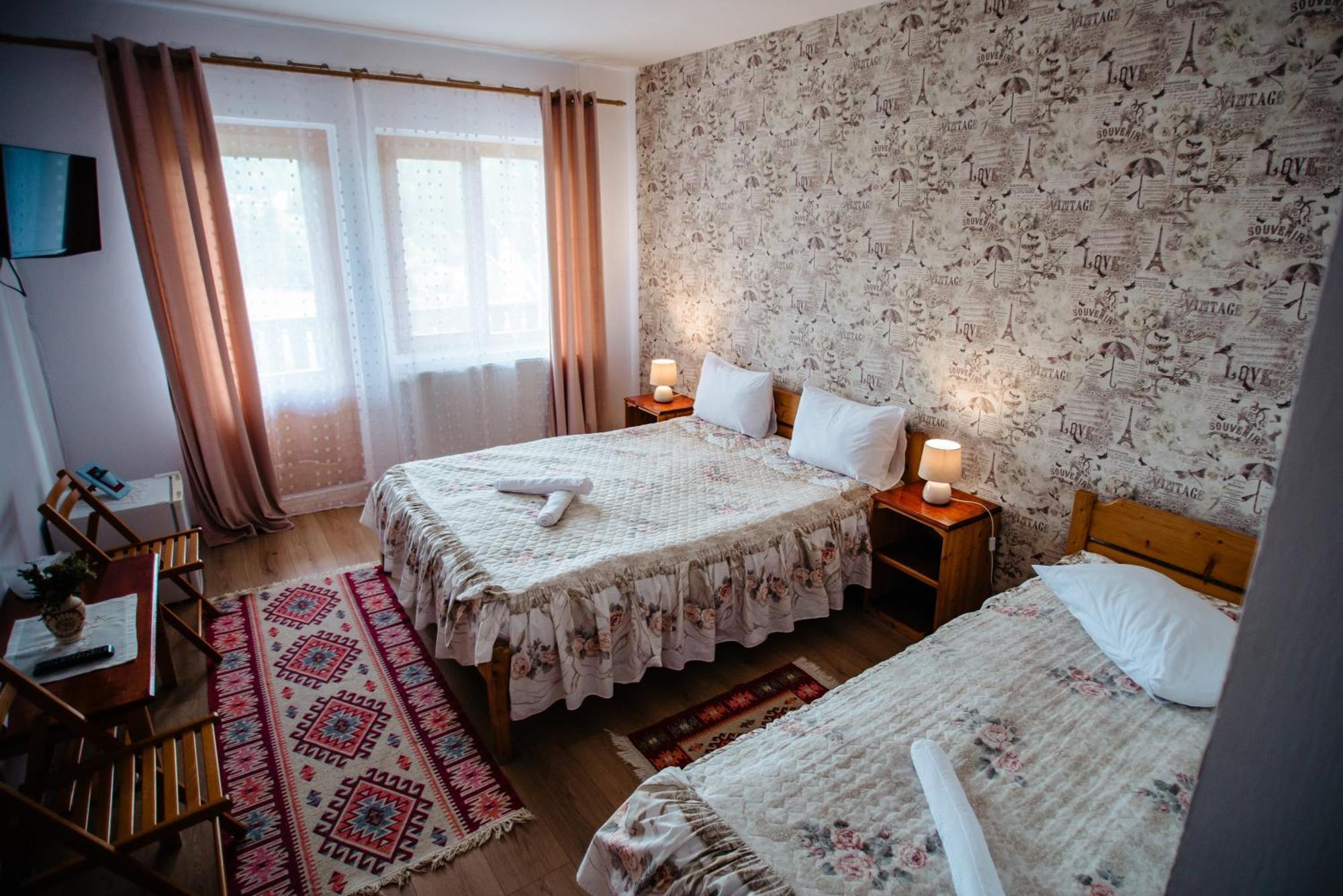 Classic Triple Room,1758351211:JPEG