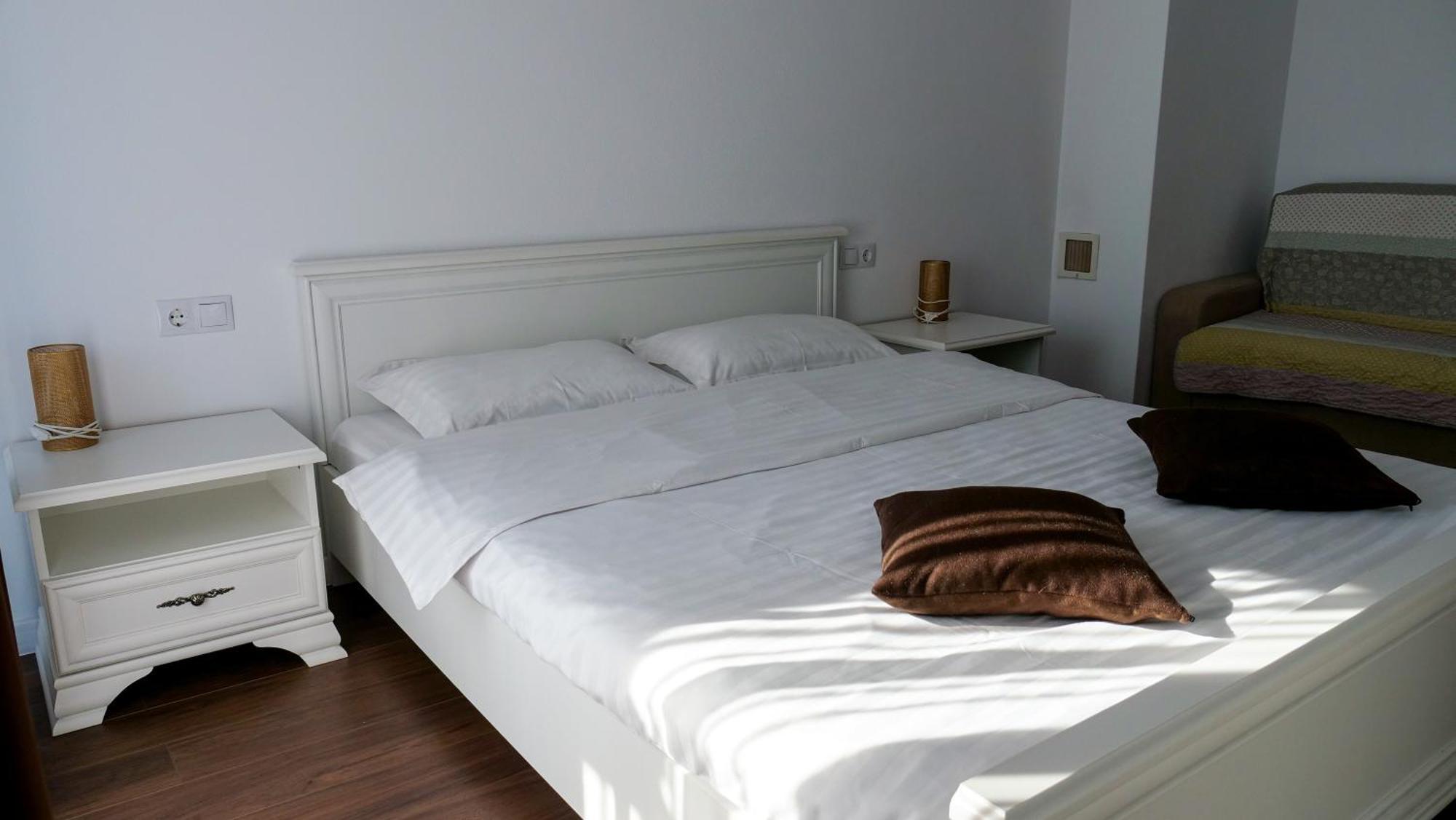 Triple Room,1643838342:JPEG