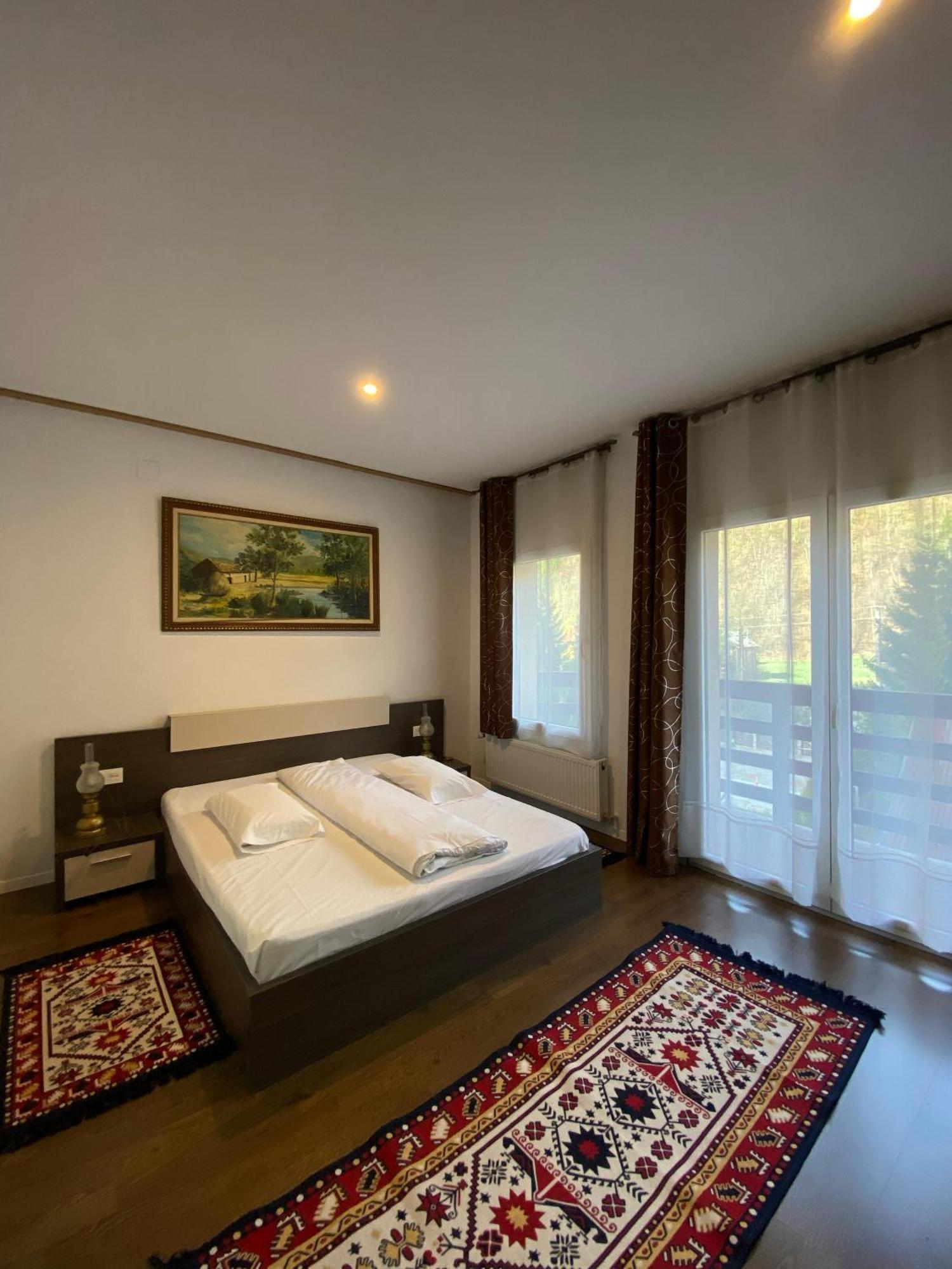 Double Room with Balcony,1666178479:JPEG