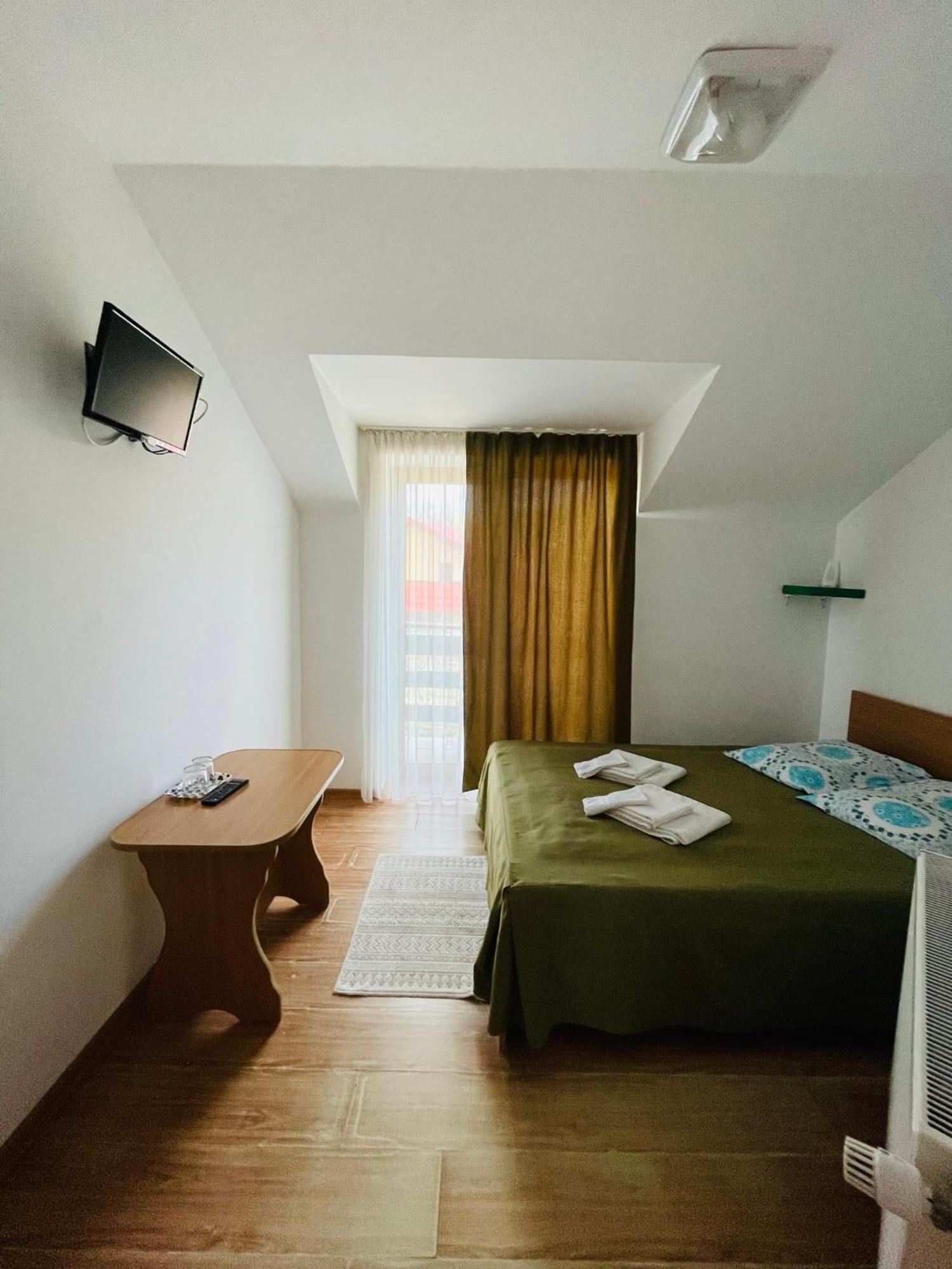 Cameră dublă cu balcon