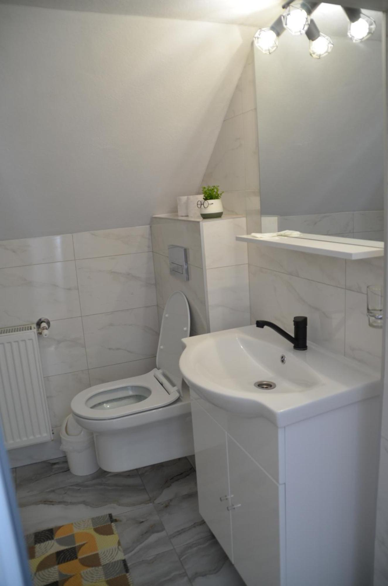 Double or Twin Room,1677954288:JPEG