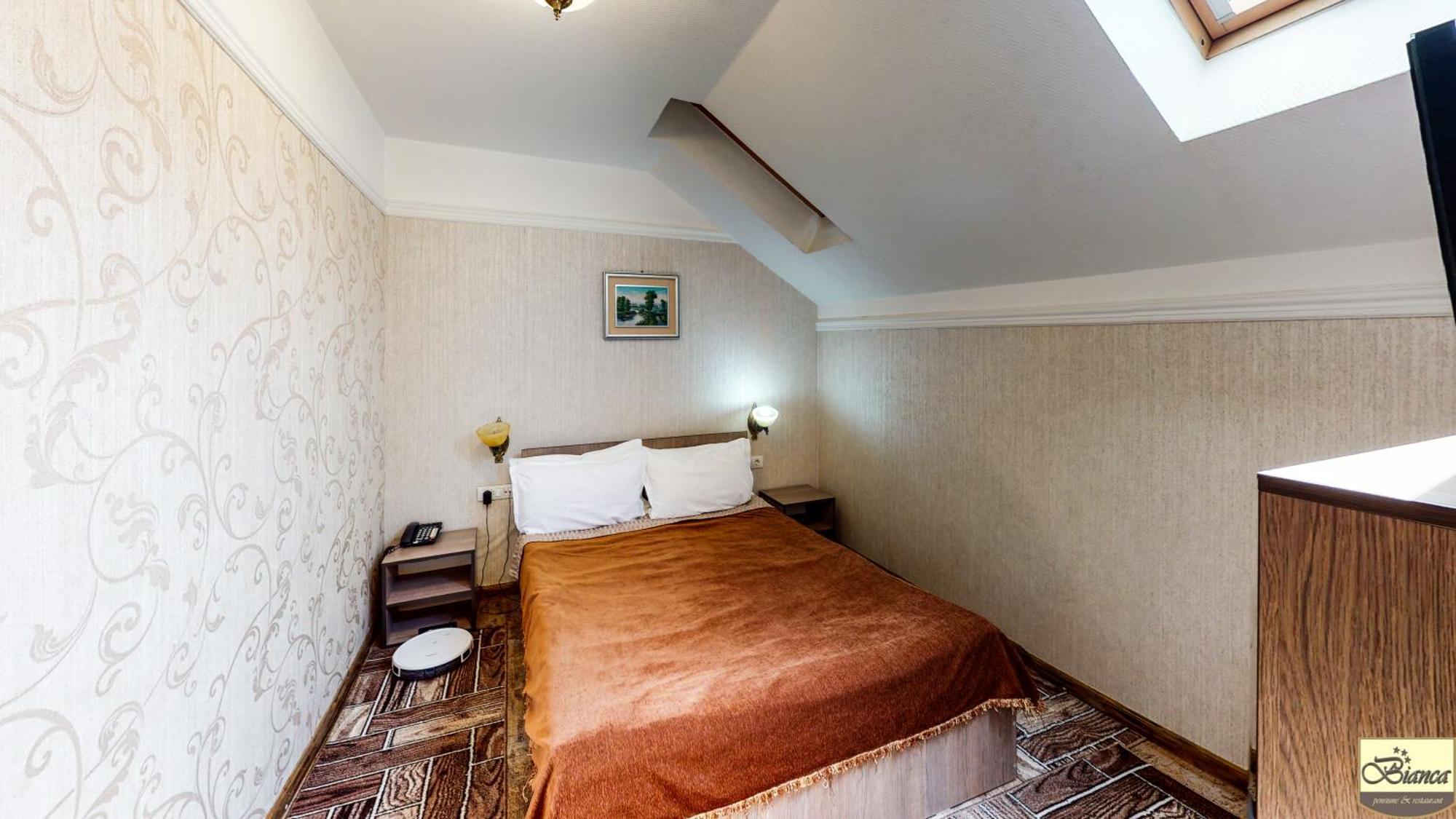 Double Room,1698997728:JPEG