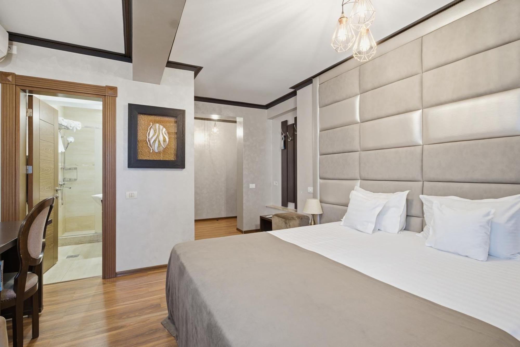 Economy Double Room,1742808491:JPEG