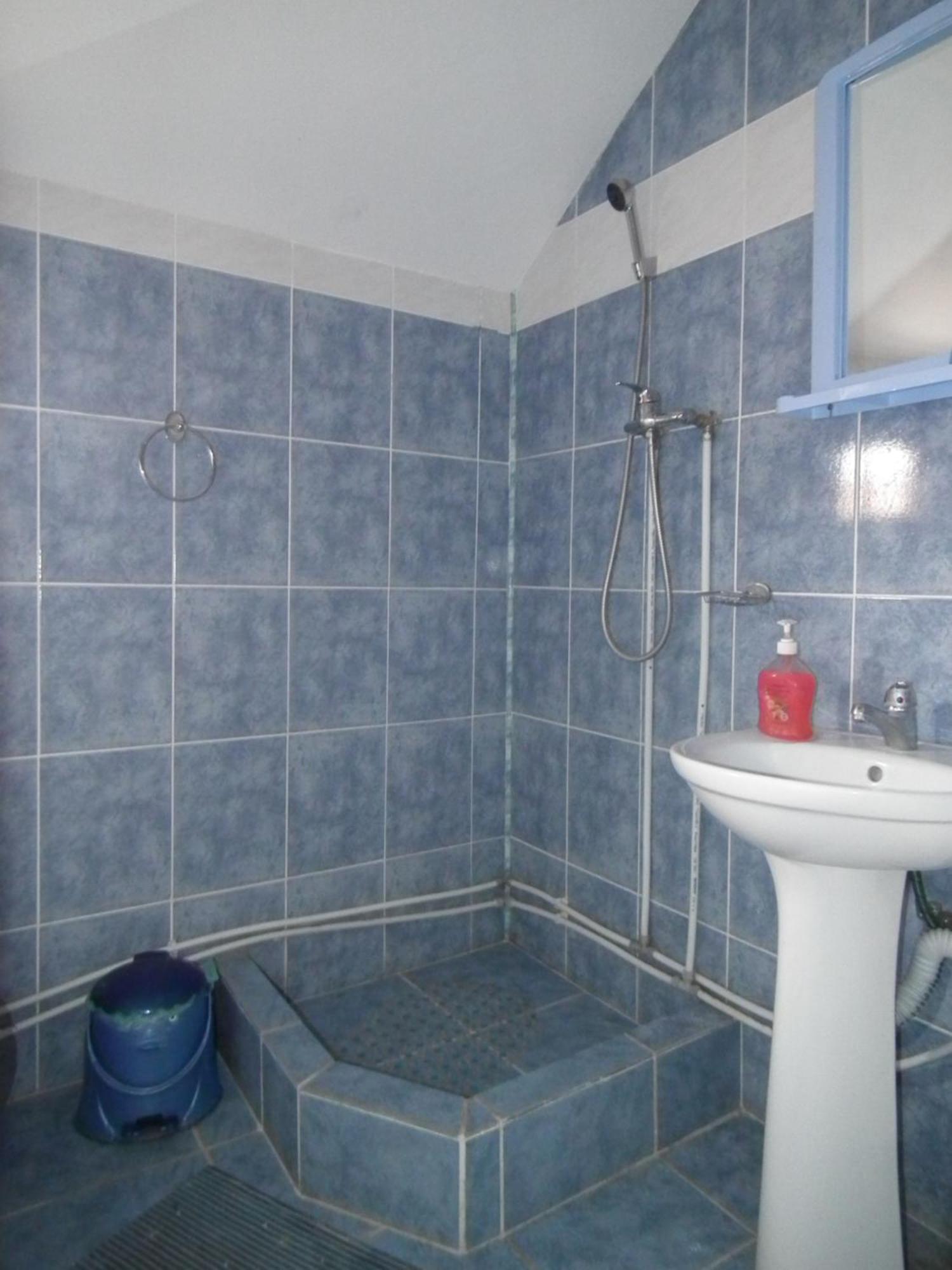 Double Room Private Bathroom,1758370650:JPEG