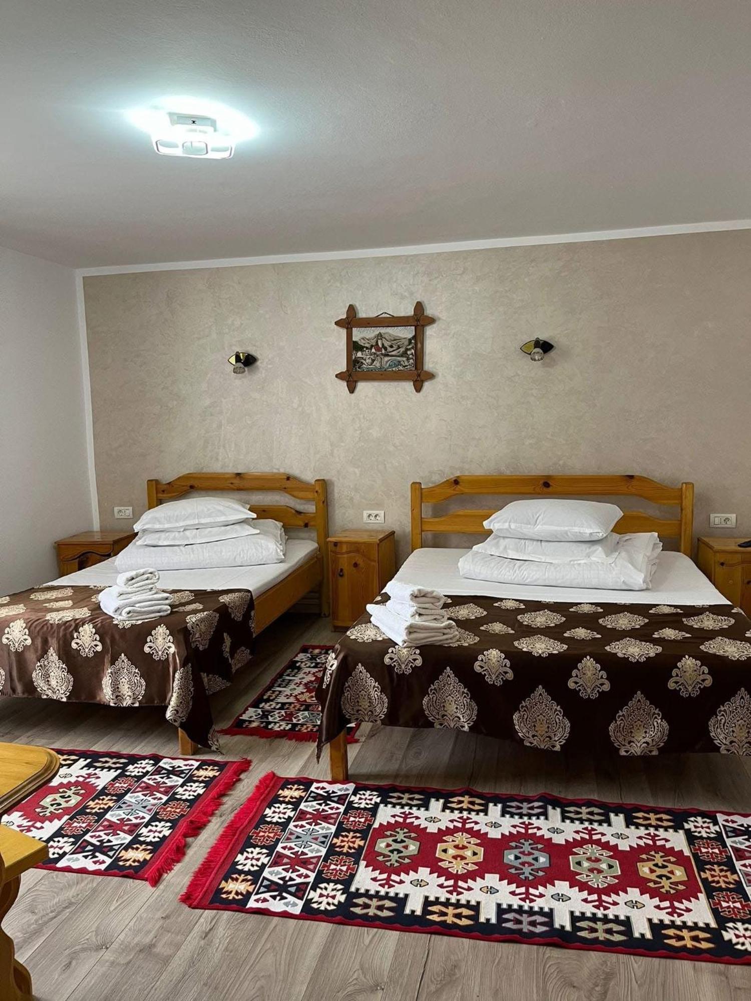 Cameră de familie cu baie