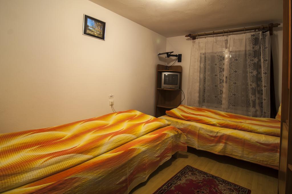 Twin Room,319370297:JPEG