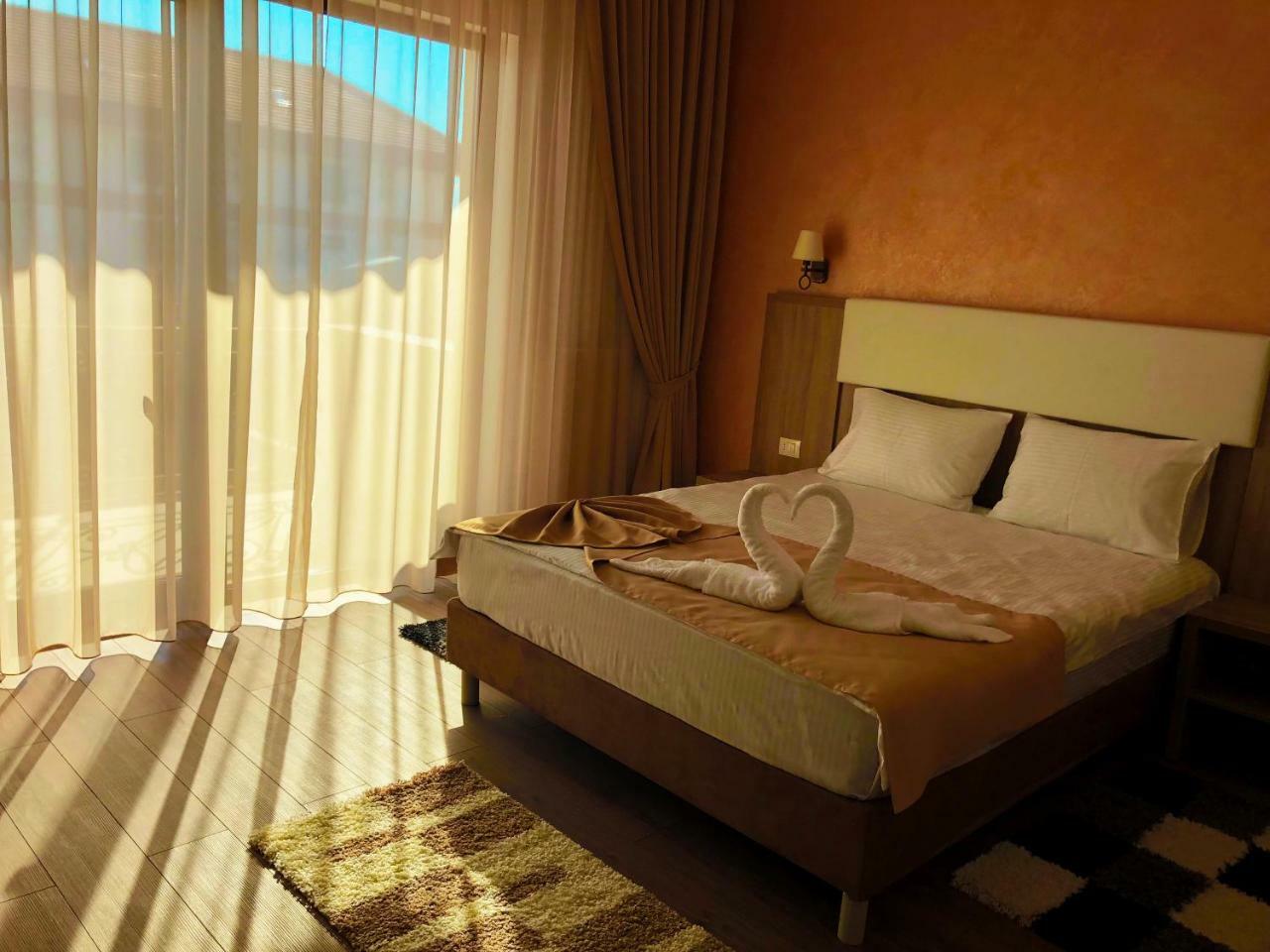 King Room with Balcony,777768733:JPEG