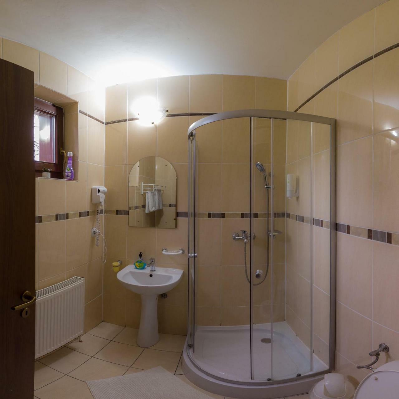 Double Room,1226030081:JPEG