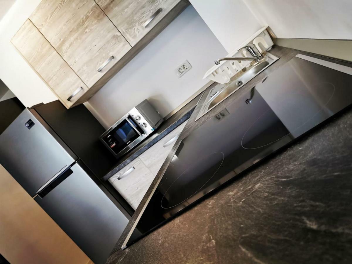 Apartment,812374756:JPEG