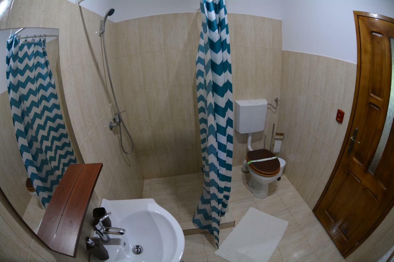 Cameră dublă sau twin