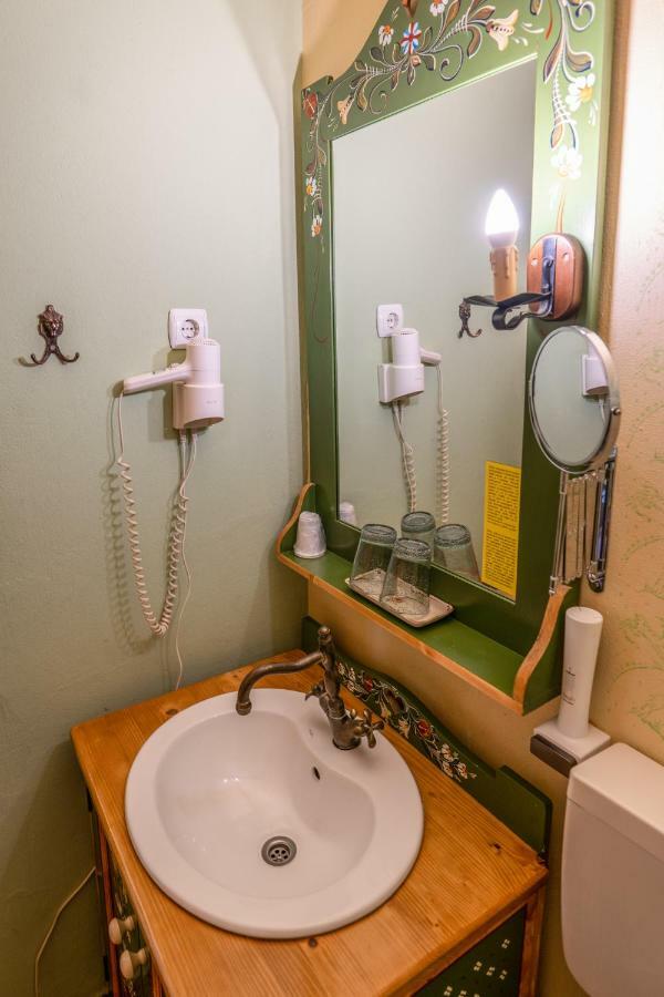 Twin Room,828792932:JPEG