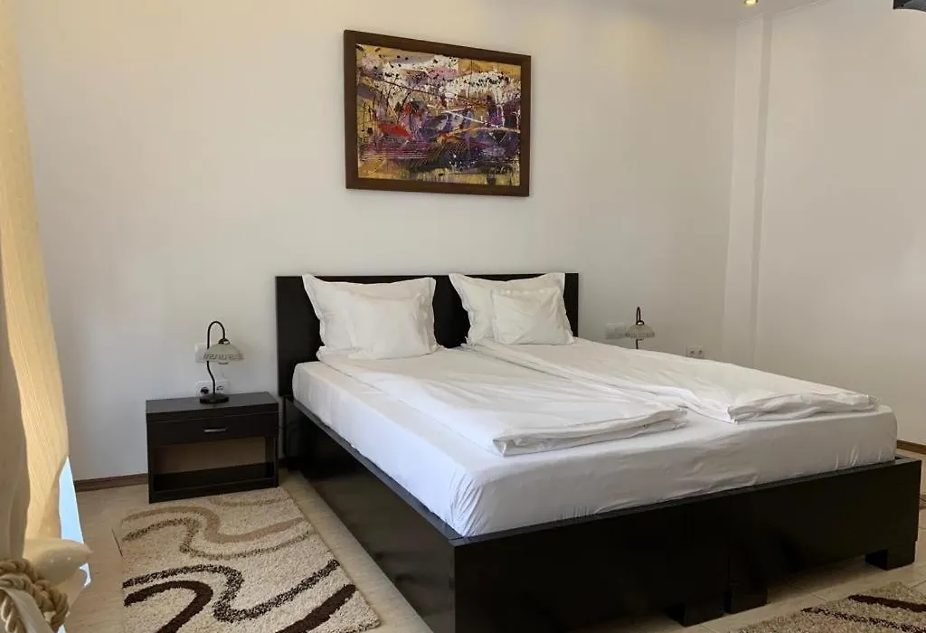 Chic City Rooms-1