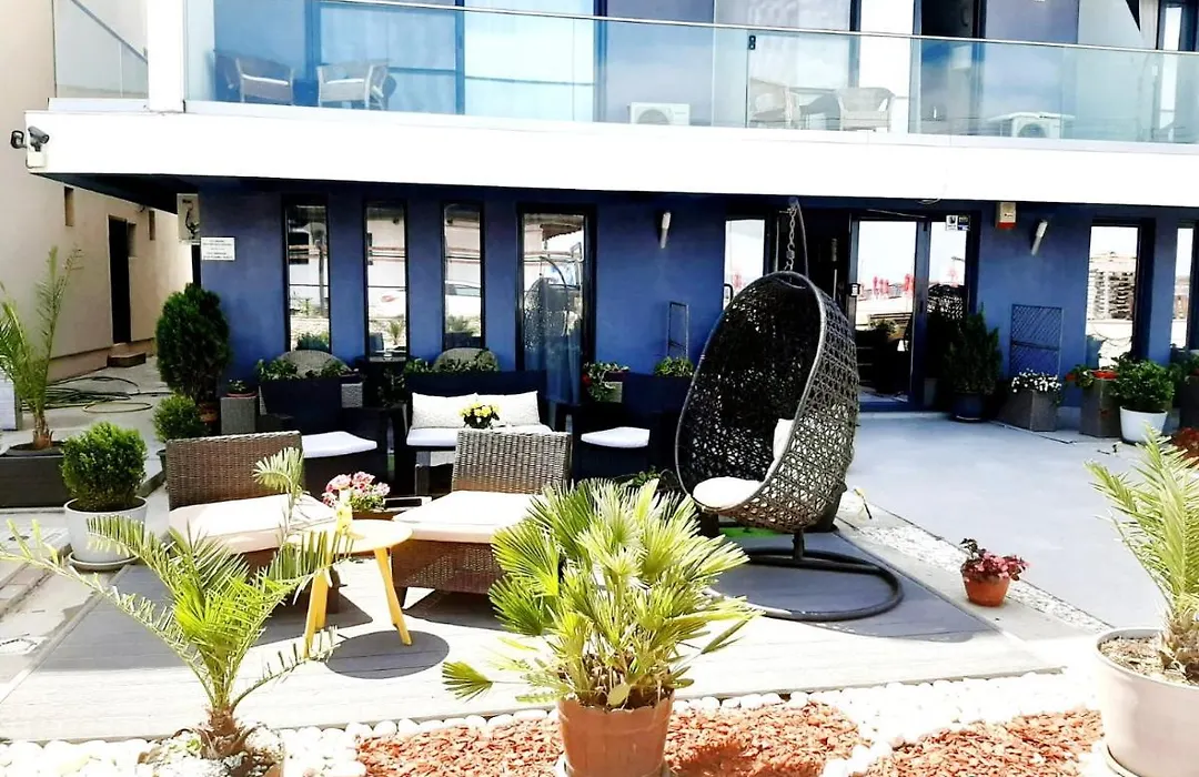 Ryanna Beach Pe Plaja Belona-1