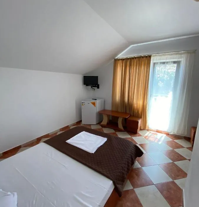 Camere de inchiriat CASA PRINTESA-1