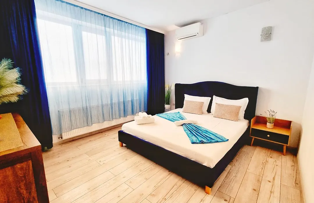 Kyd House Studiouri si apartamente la 100 de m de plaja Debarcader-1