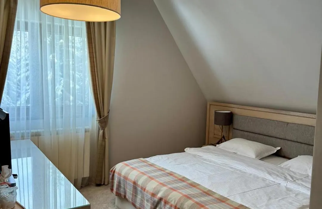 Chalet Alpina-1