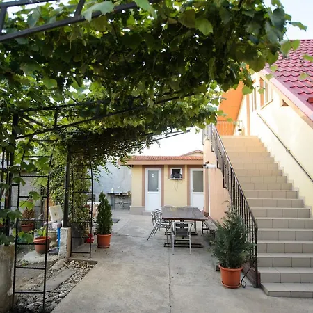 Casa Dinii-3