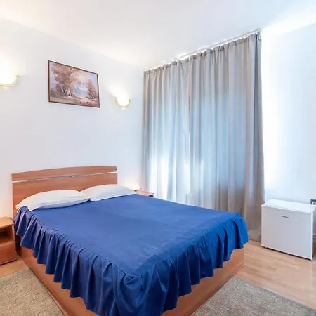 Casa Din Noua-3
