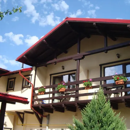 Casa cu Flori-2