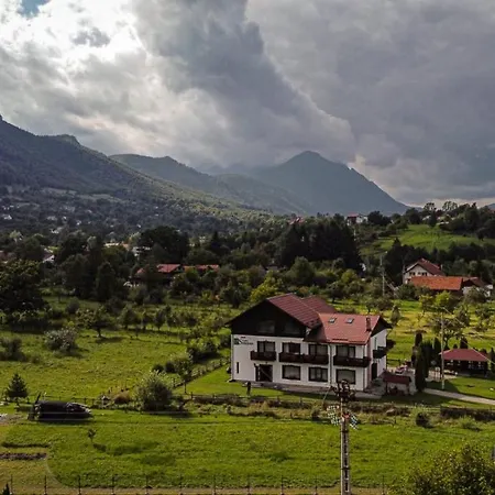 Serena Guesthouse Bran-3
