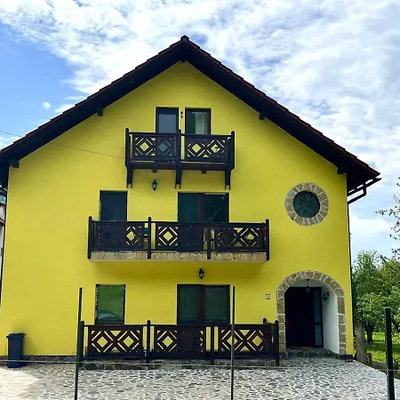 Yellow House-2