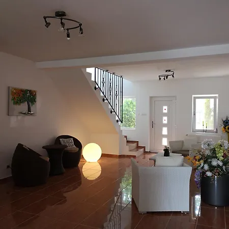 Vila Amalia-2